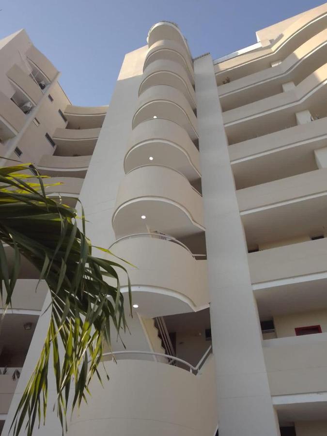Edificio Oasis 606 *